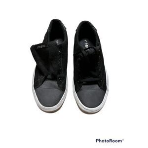 Straye Stanley Dixon  